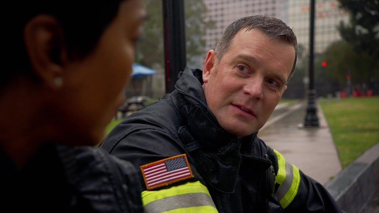 9-1-1 - Saison 5 9-1-1 | Season 5 Premieres Monday, SEP 20 at 8/7c on FOX