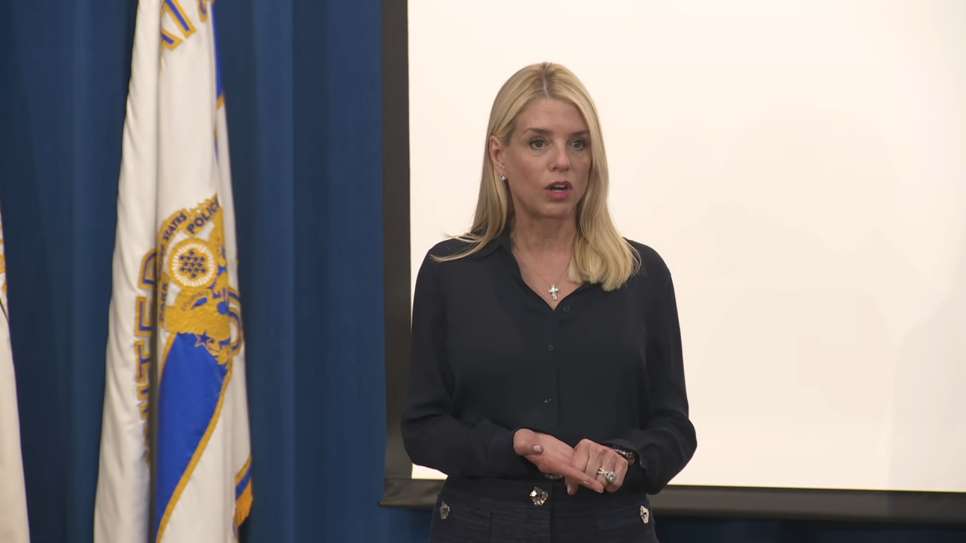(8/12) AG Bondi Briefs Federal Agents
