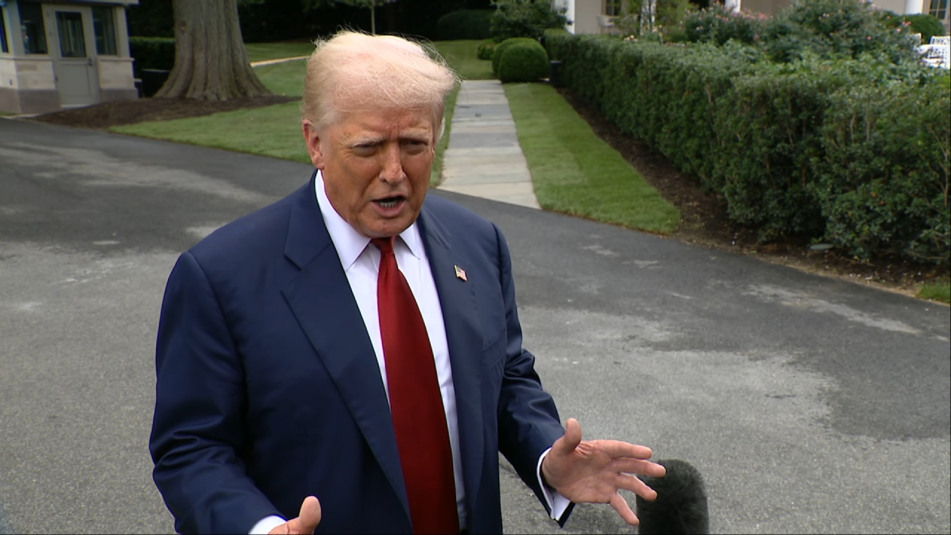 (8/1) Trump Speaks to Reporters