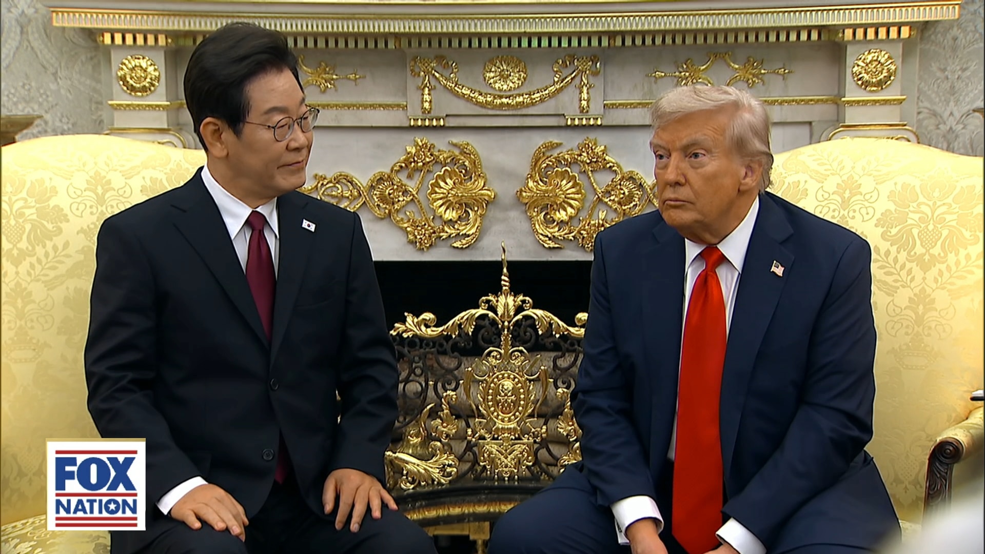 (8/25) Trump Greets South Korea's President