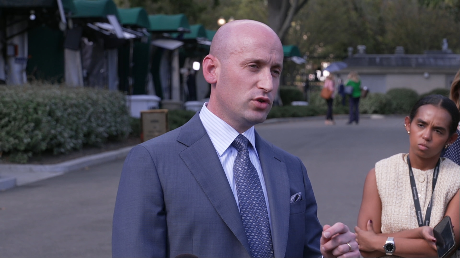 (10/6) WH Chief of Staff Reacts to Portland Chaos