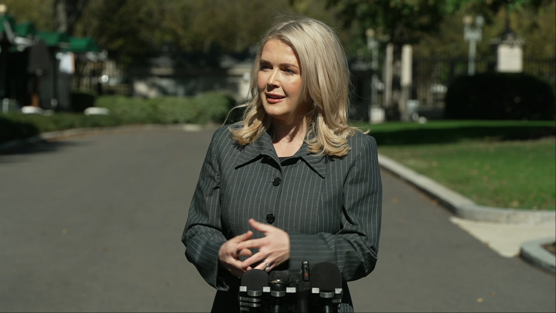 (10/16) Leavitt Speaks on Russia Peace Efforts