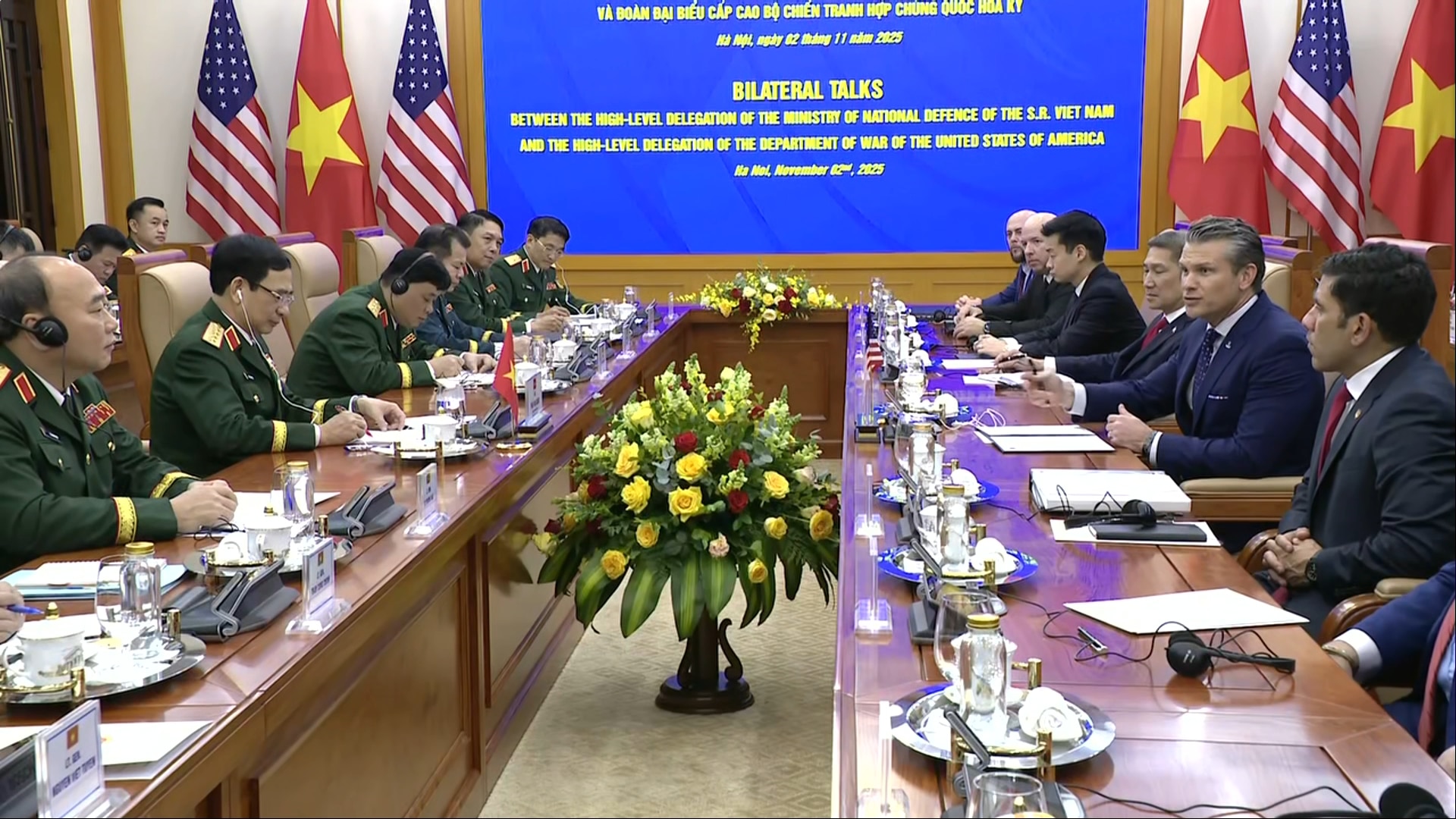 (11/2) Hegseth Strengthens U.S.-Vietnam Ties