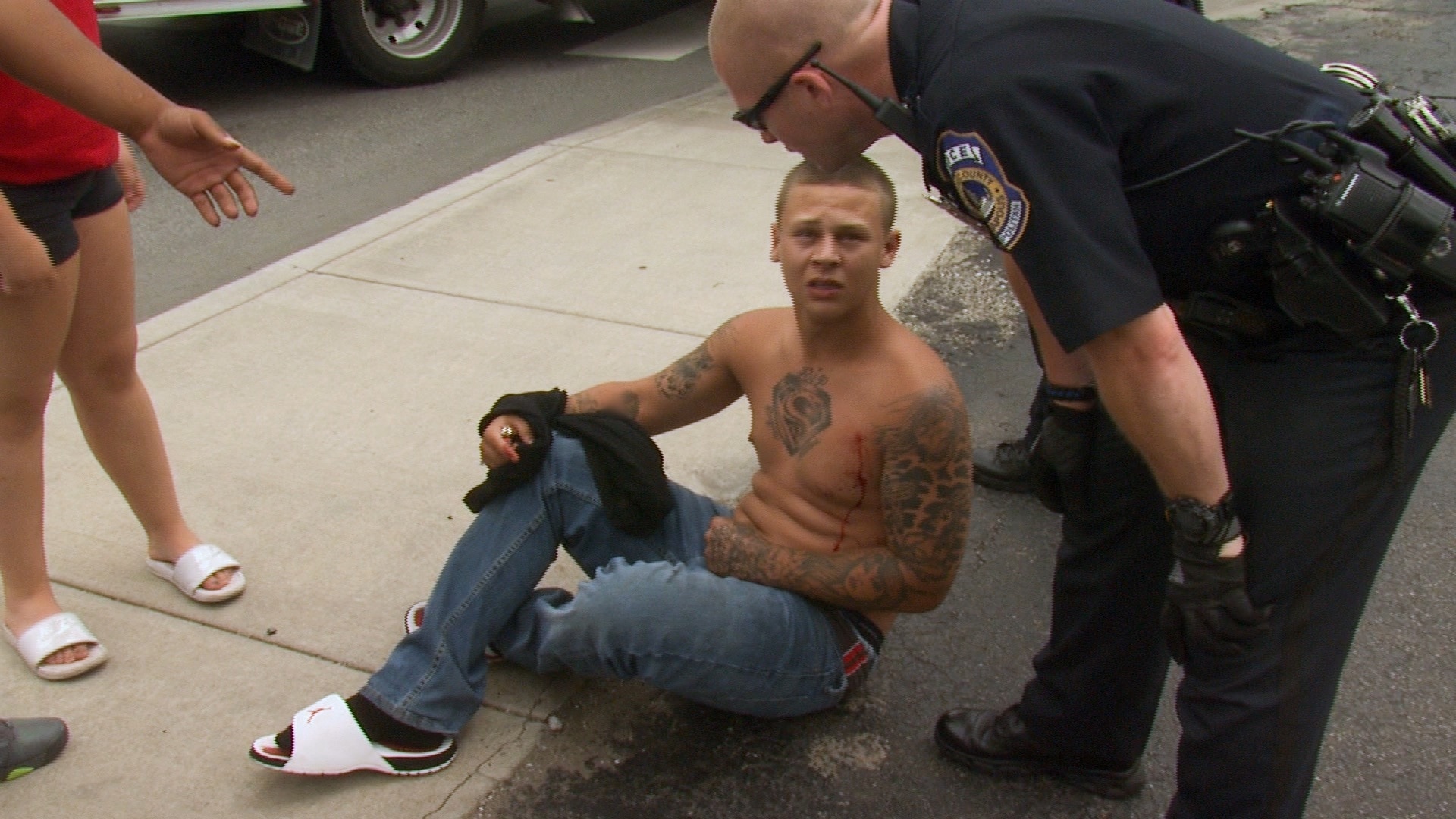 Cops - This Man Stabbed Me