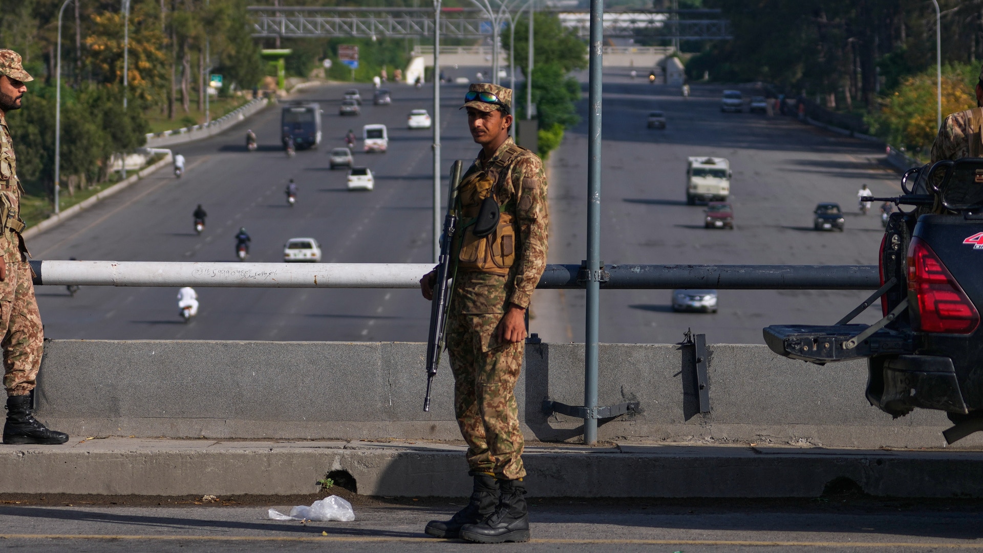 Special Report With Bret Baier - Friday, April 24