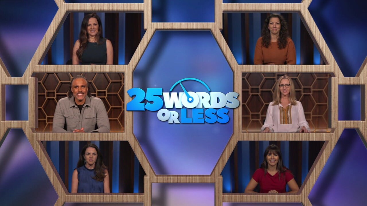 Lisa Kudrow Brings Her A-Game