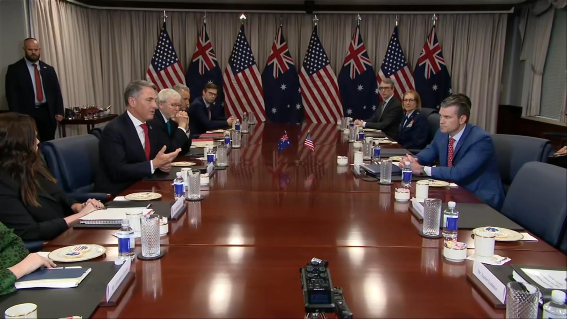 Hegseth Hosts Australian Defense Minister