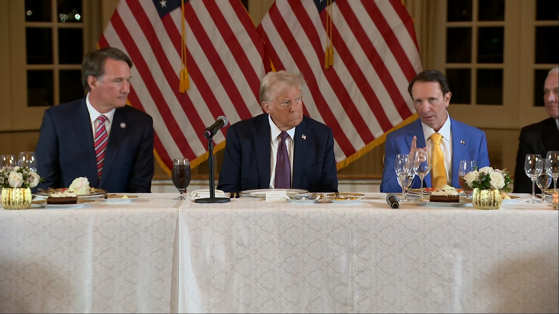 Trump Hosts GOP Governors in Mar-a-Lago