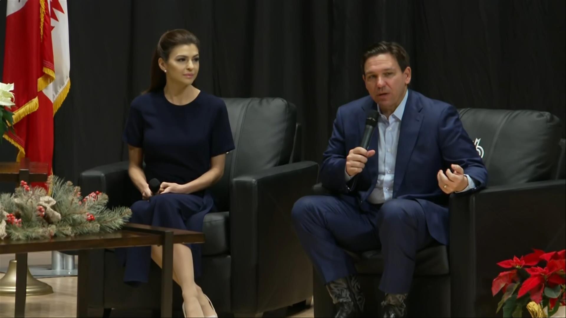 Ron Desantis: Sioux Center, IA