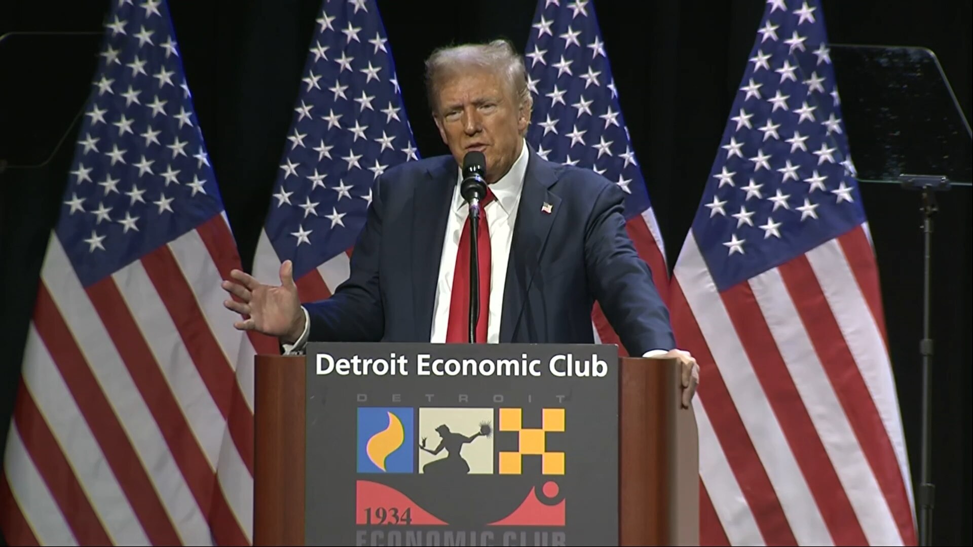 Donald Trump: Detroit, MI