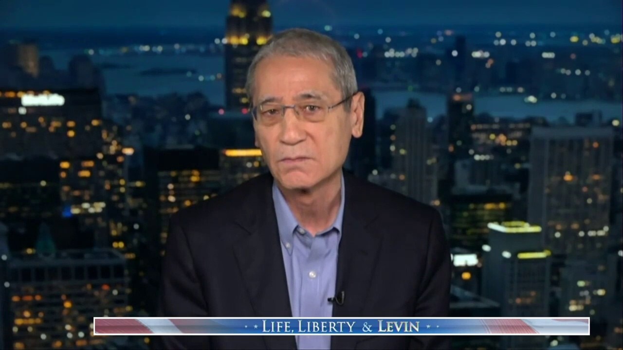 Chinese regime could be on the ‘cliff of disintegration,’ Gordon Chang explains