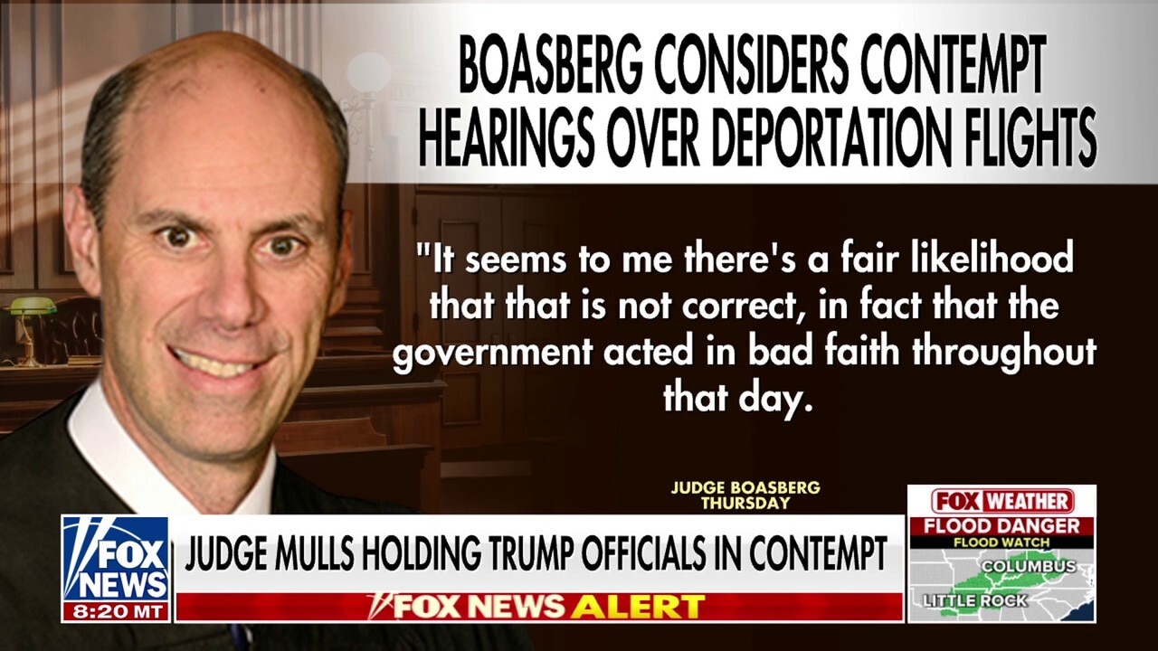 Judge considers contempt hearings over Trump admin's deportation flights