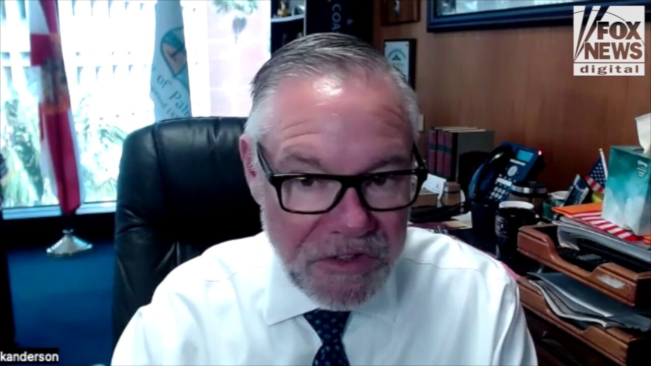 Florida mayor breaks down city's agreement with ICE over deportation efforts 