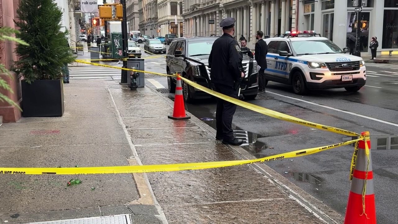 SoHo stabbing leaves woman in critical condition
