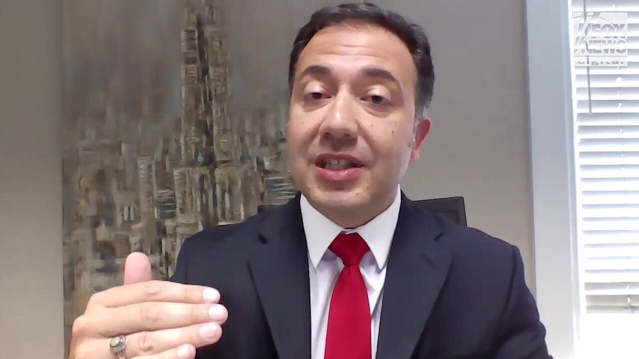 Legal analyst details what factors judge is looking at in Menendez brothers resentencing hearings