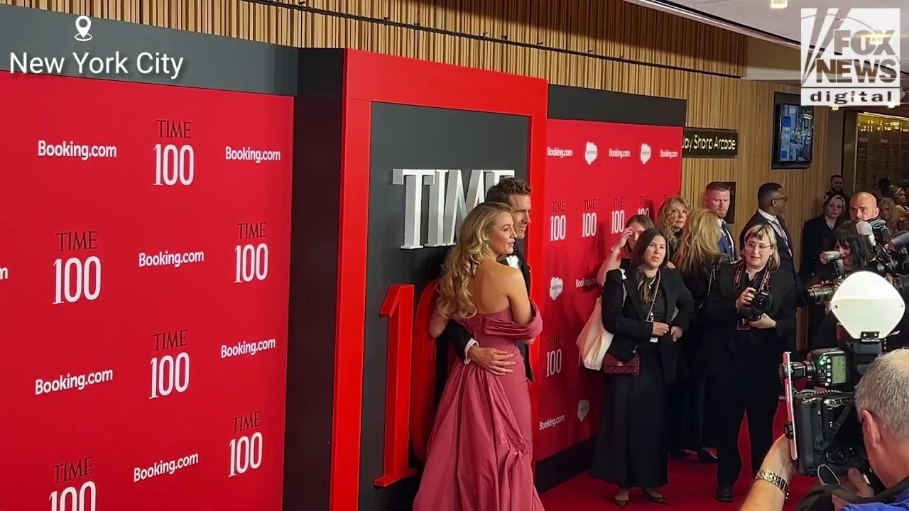 Blake Lively and Ryan Reynolds walked the red carpet together at the Time100 Gala