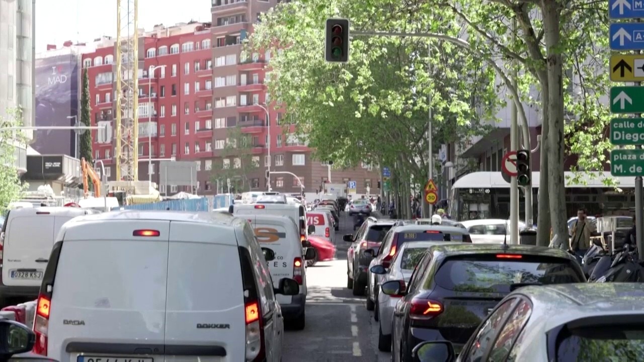 Traffic lights out in Spain as massive power outage impacts country