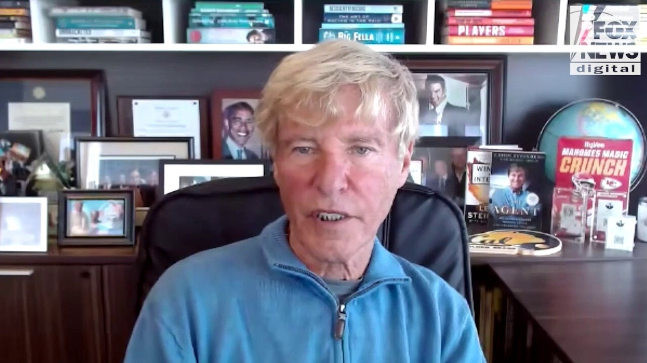 Famed NFL agent Leigh Steinberg analyzes Shedeur Sanders' unprecedented NFL Draft fall