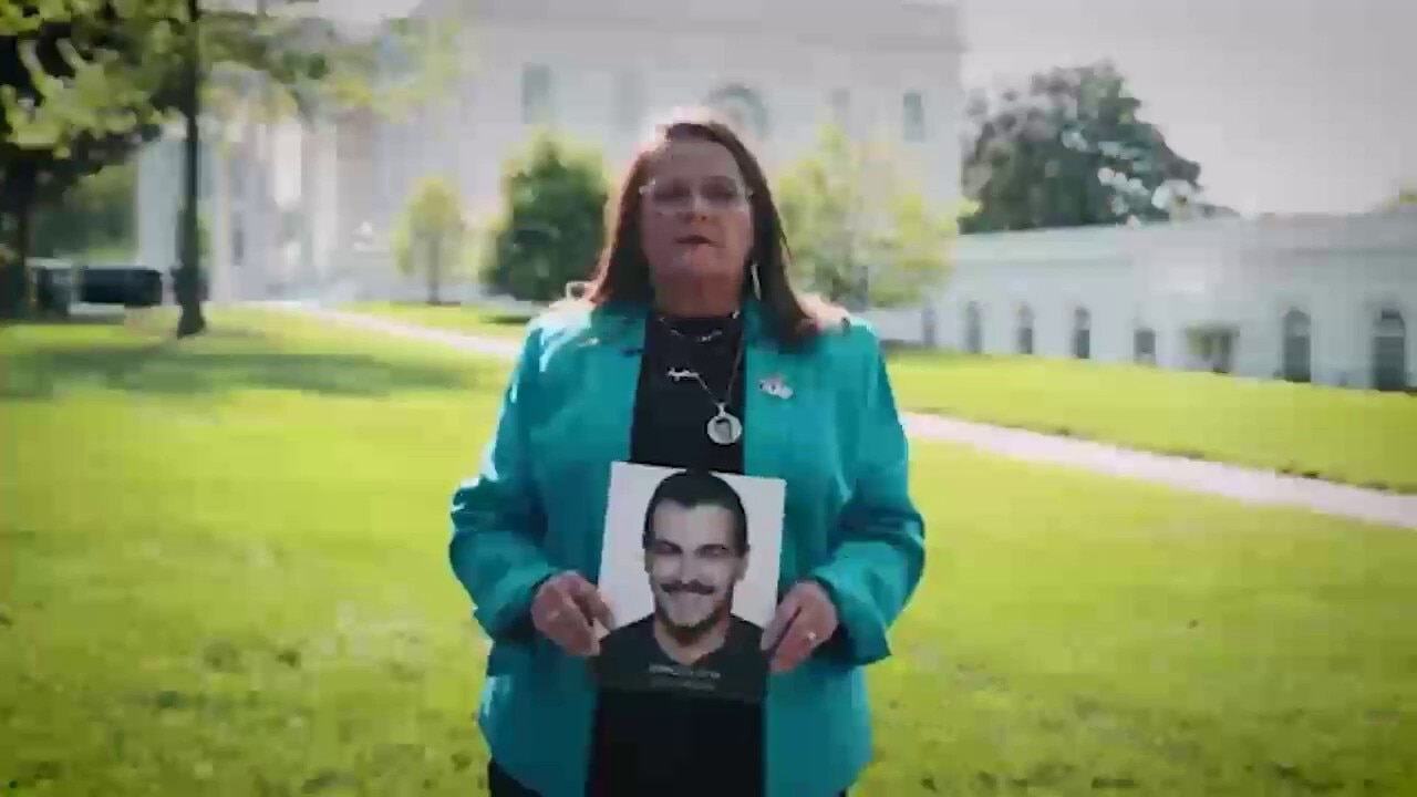 Angel moms whose children were killed by illegal immigrants celebrate Trump's 'justice' crusade from White House lawn.