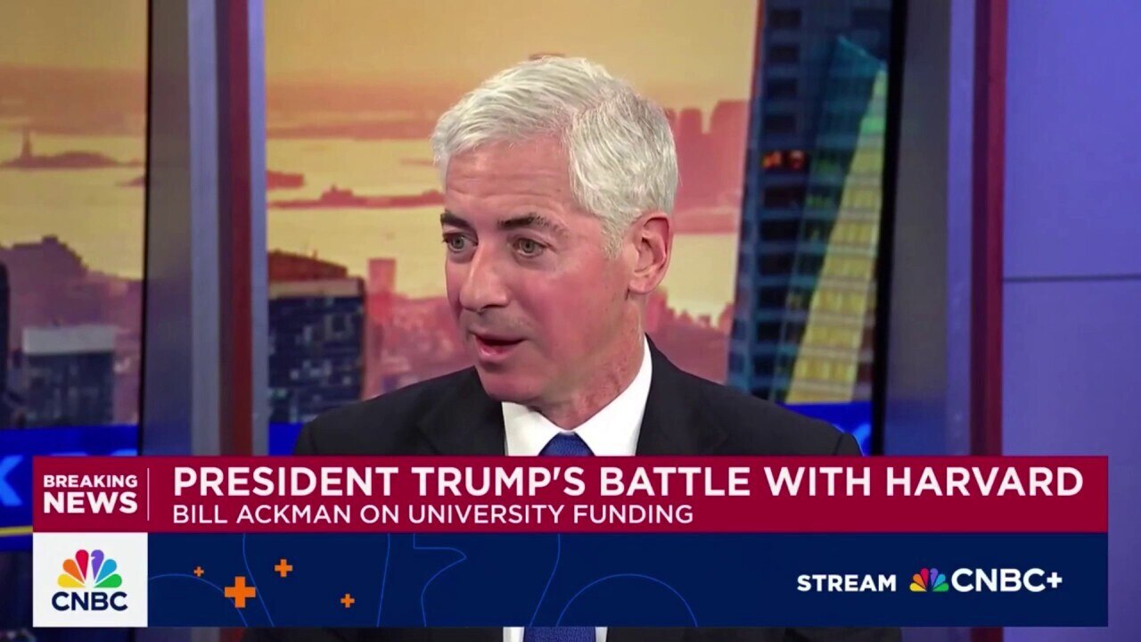 Billionaire Harvard alum calls for 'change in leadership'