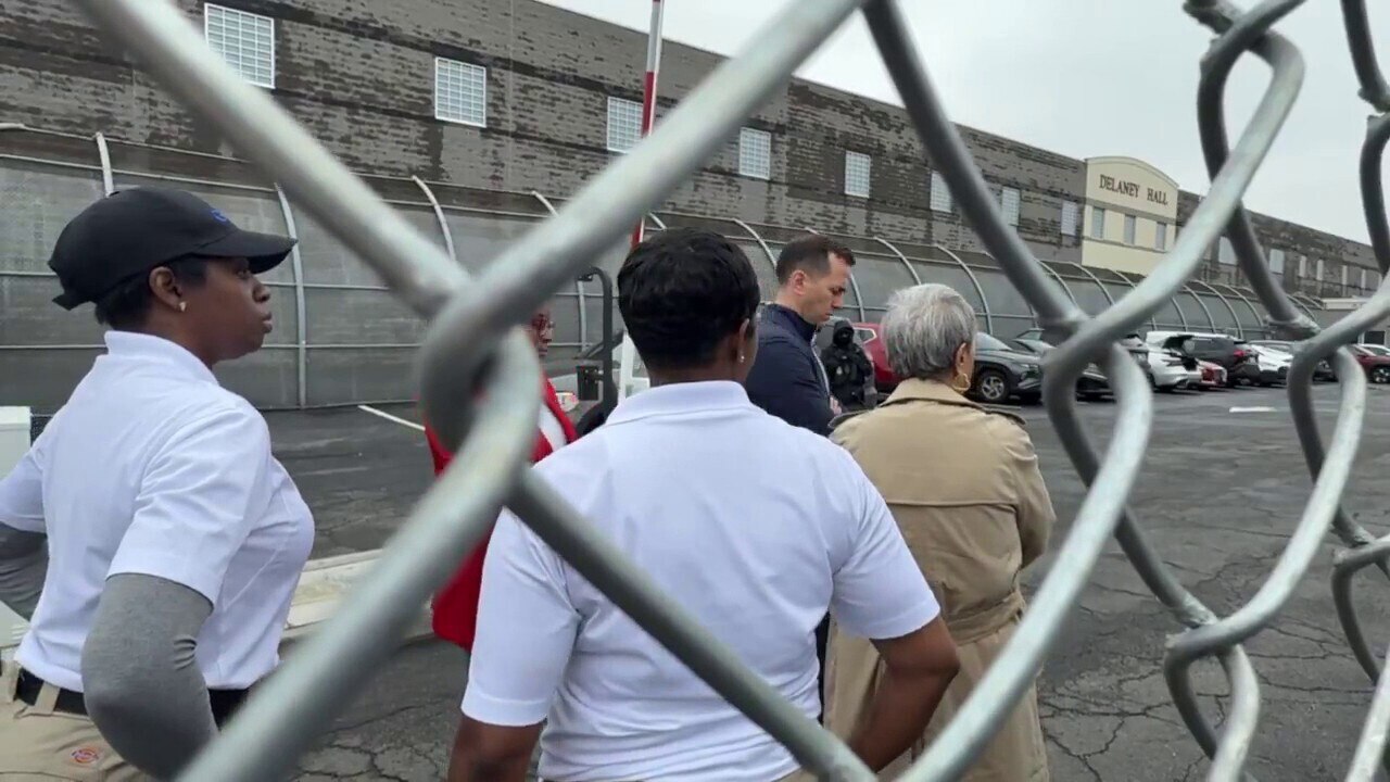 Members of Congress storm ICE detention facility in New Jersey