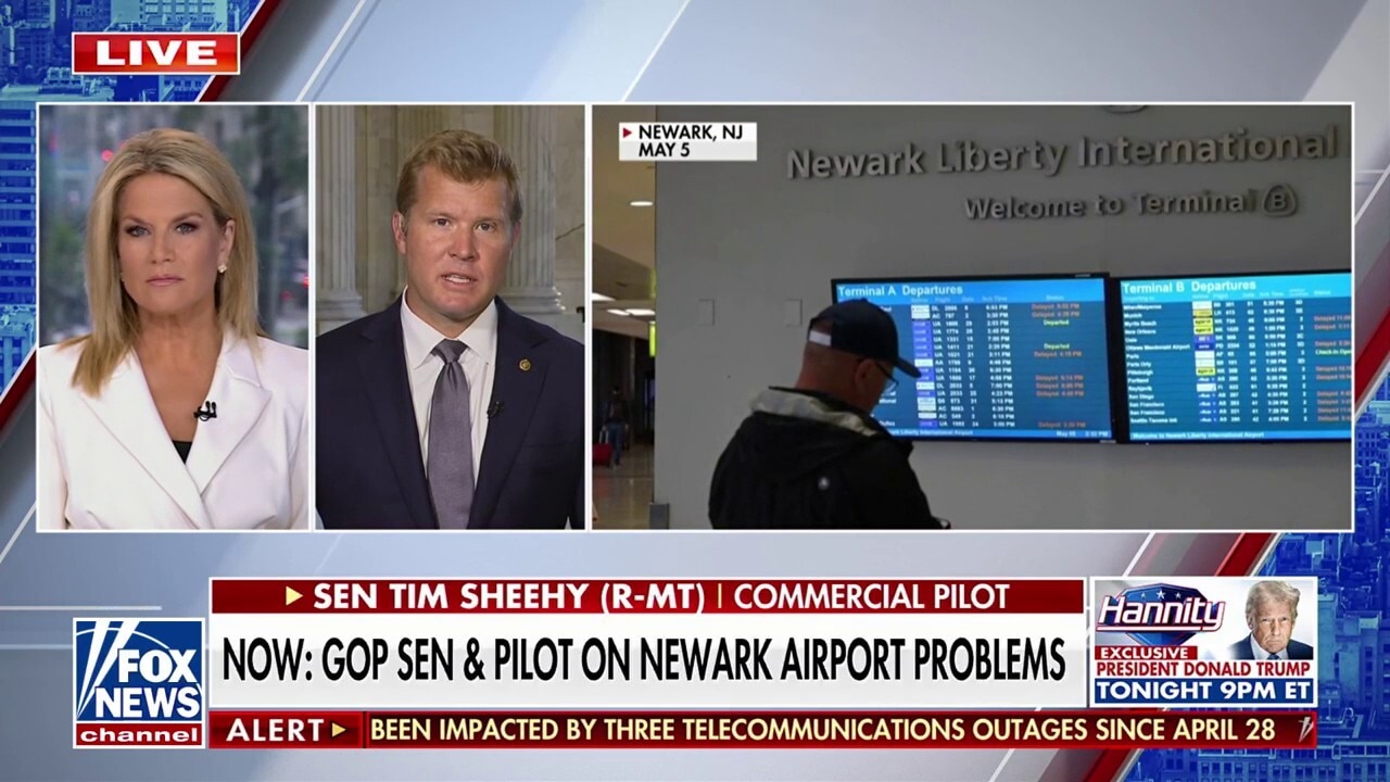 The US needs a faster pipeline for air traffic controllers, commercial pilot says