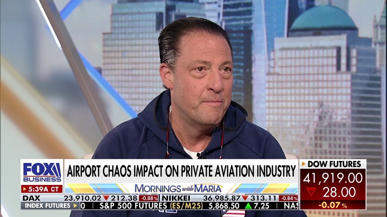Chaos at Newark airport is a 'proxy for what's going on everywhere around the world': Real SLX founder