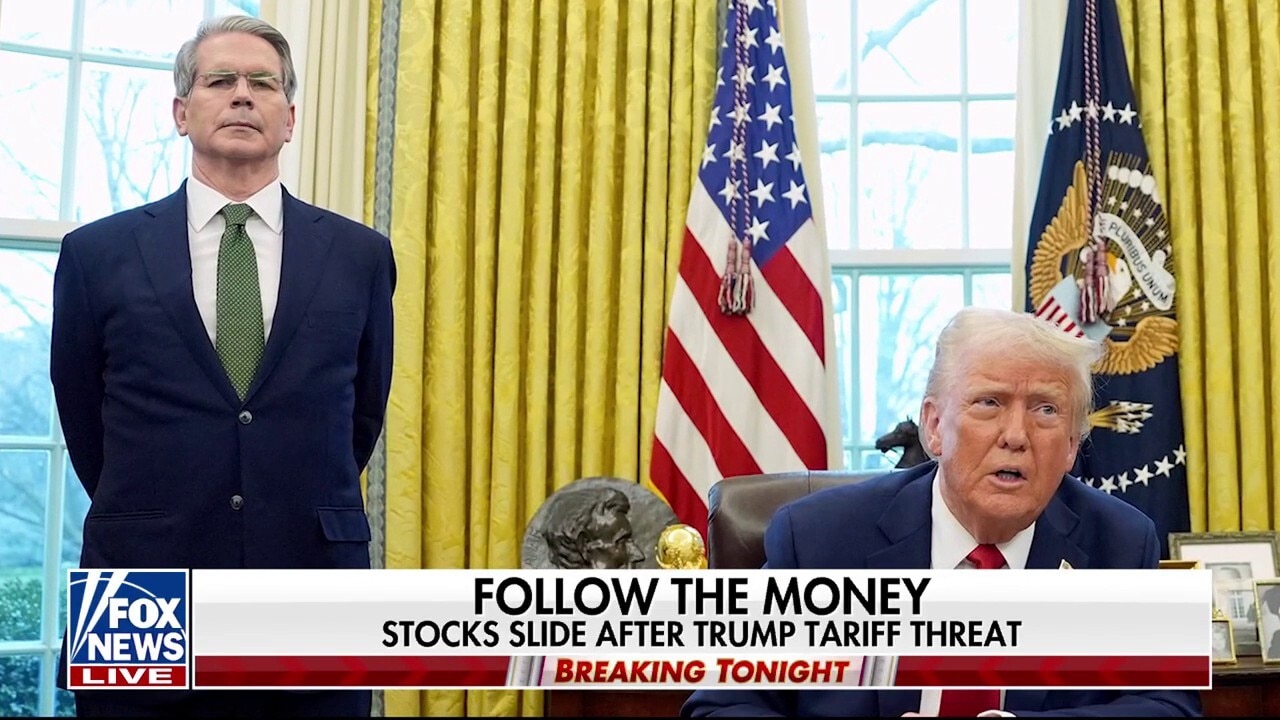  Trump cites ‘big deficit’ as motive for tariff threats to European Union