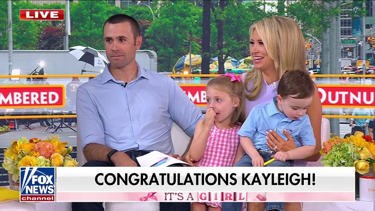 Kayleigh McEnany makes a special announcement