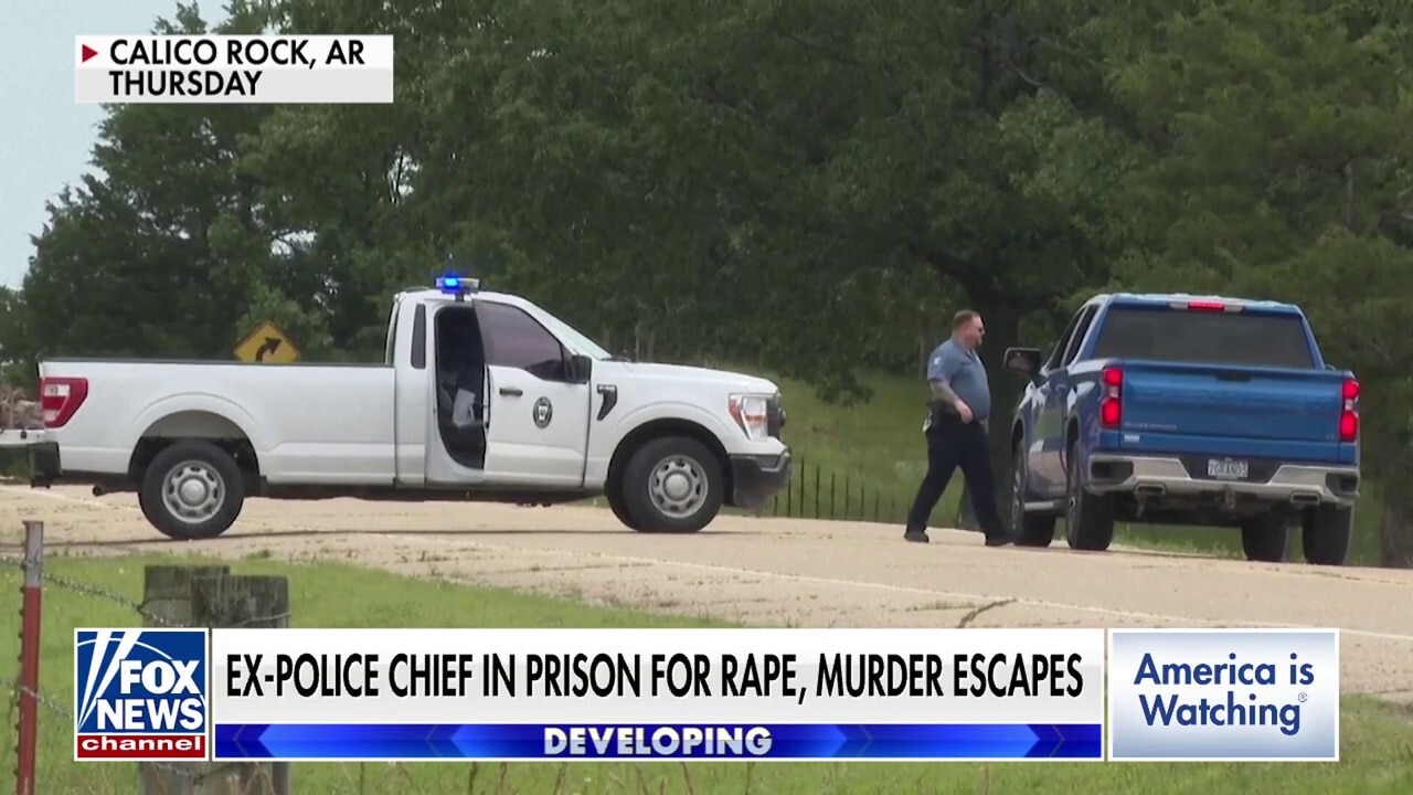  Officials cite ‘no credible leads’ in escape of ex-police chief from prison as manhunt continues