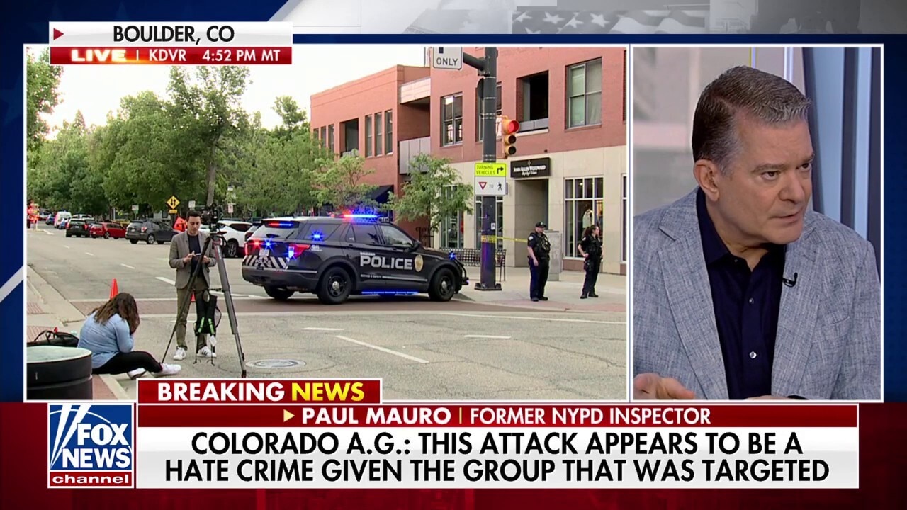 Former NYPD inspector criticizes 'legal hoops' to getting a federal terrorism charge