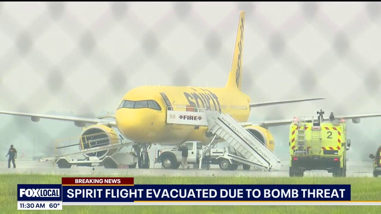 Bomb threat grounds Spirit Airlines flight at Detroit Metro Airport