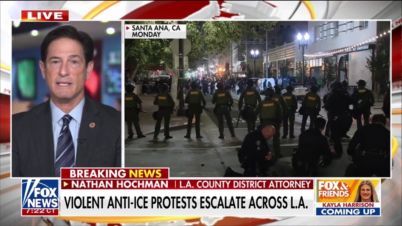 Los Angeles DA vows to punish rioters assaulting police officers amid anti-ICE escalation