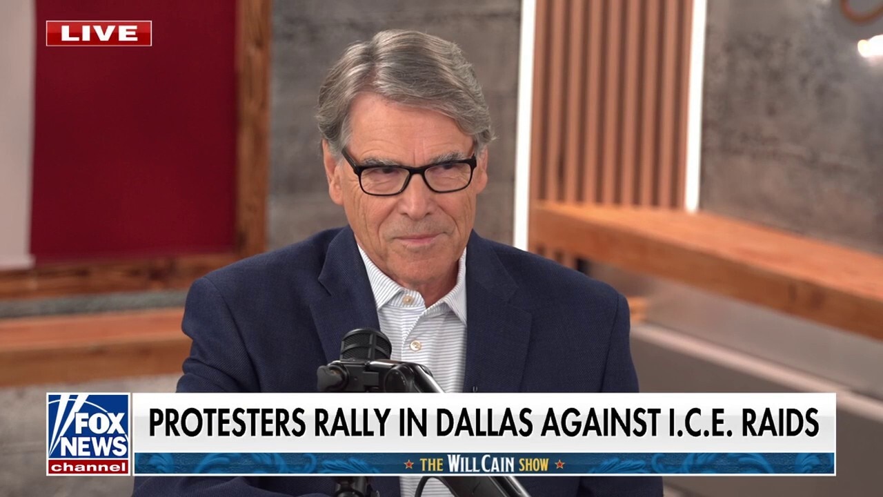 Newsom's gotten comfortable with the Left's 'out of tune' narrative, says Rick Perry