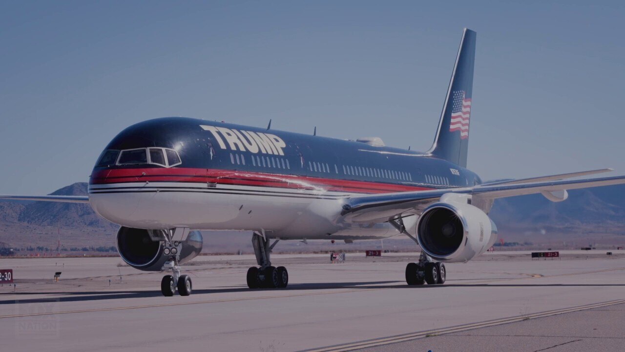 Trump Force One crew offers inside look at president's private plane