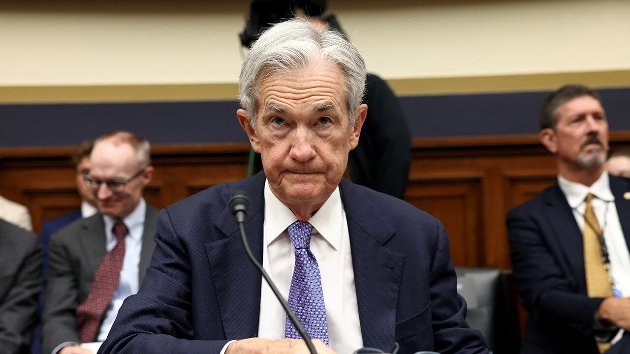 Jerome Powell is worst Fed chair in history: Peter Navarro