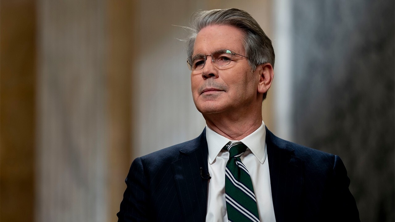 Treasury Secretary Scott Bessent calls for thorough review of Federal Reserve: 'Why has this happened?'