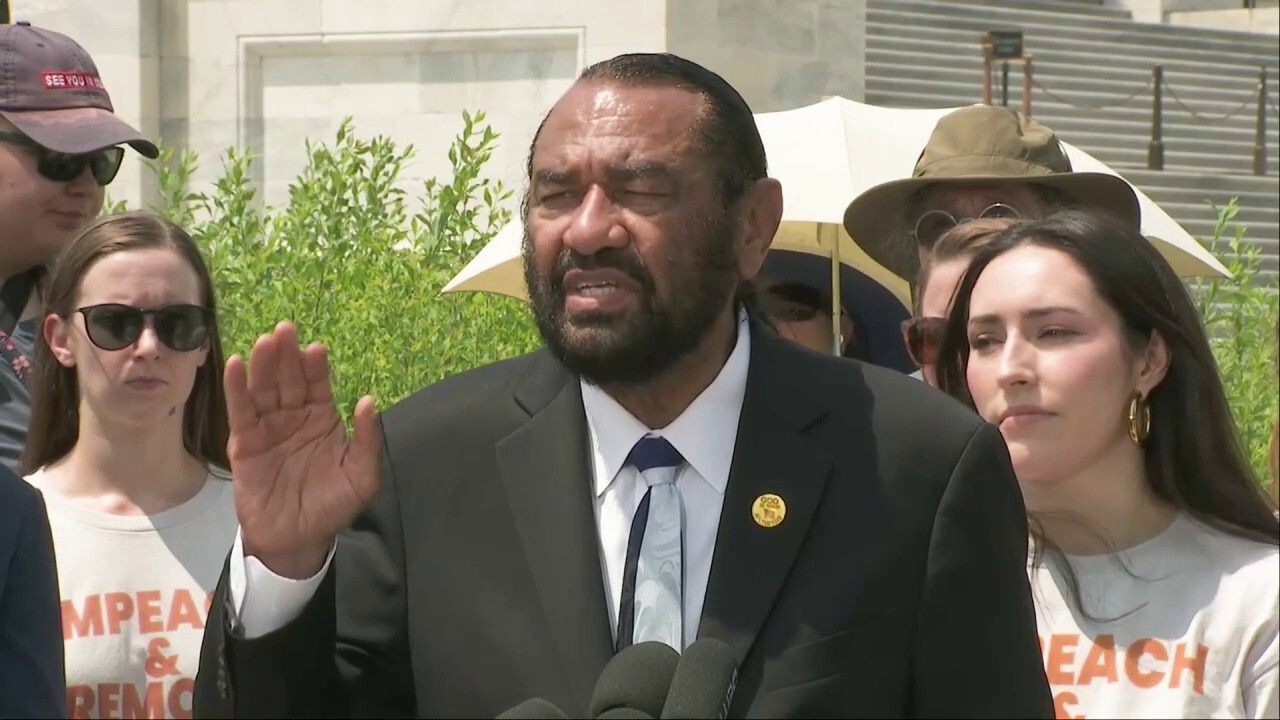 Al Green calls on '1 million Davids' to take on 'Goliath' Trump