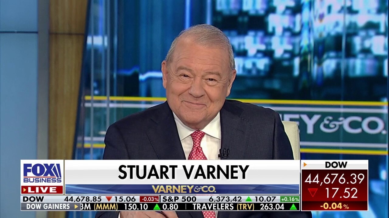 Stuart Varney: Trump's clash with Powell put the Fed chief in a difficult position