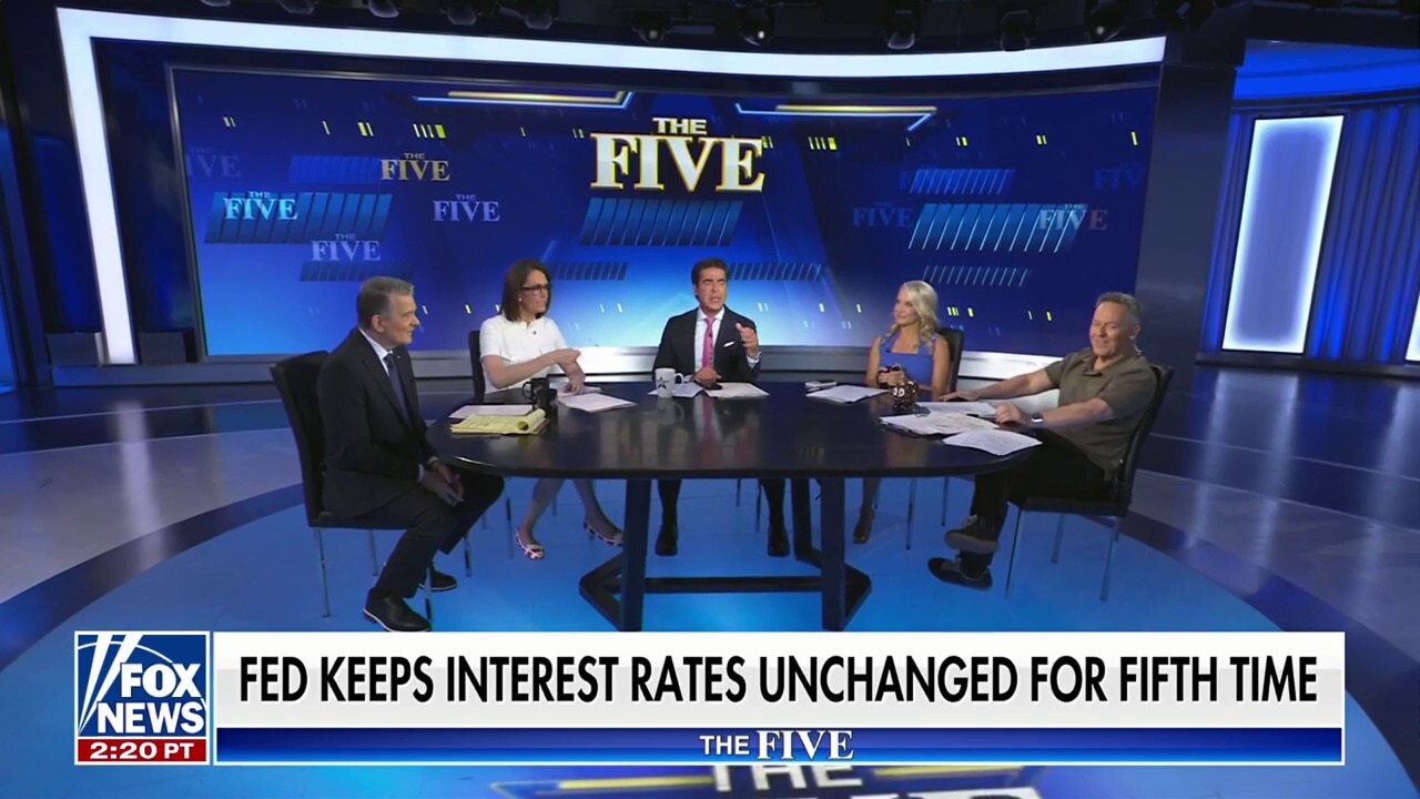'The Five': Trump economy is booming, but Dems insist it’s not