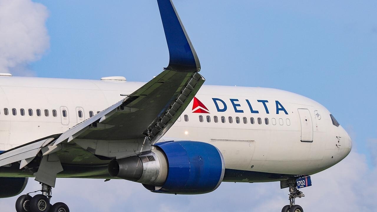 Delta flight plummets 1,000 feet, 25 injured in severe turbulence