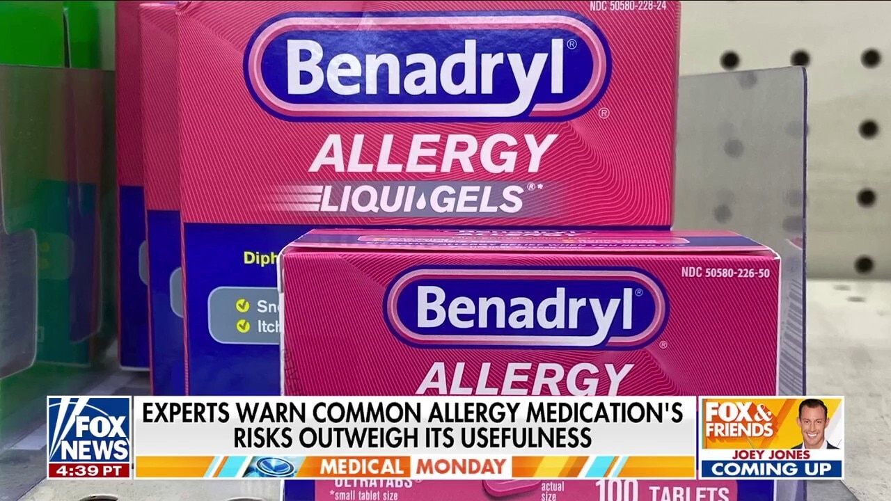 Experts warn of risks associated with common allergy medicines