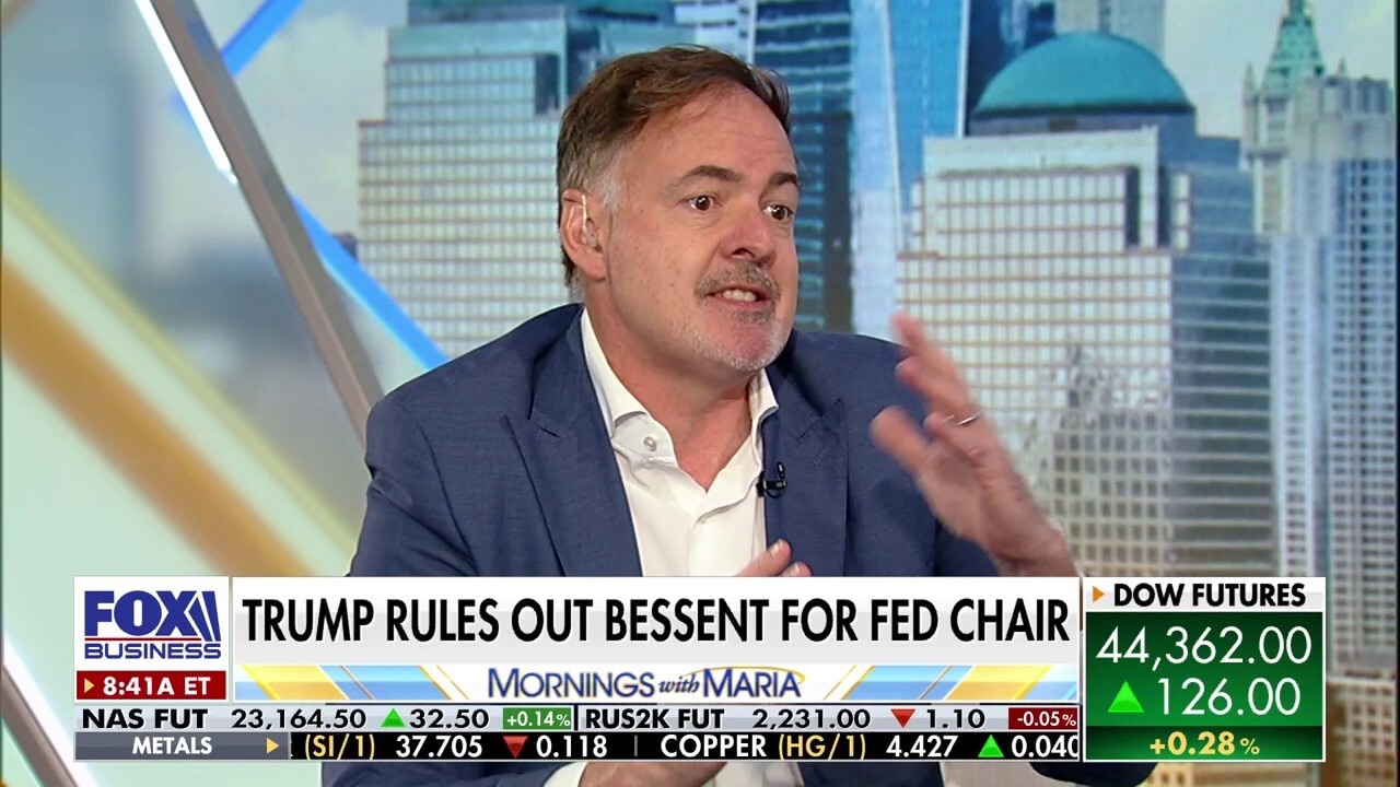 Trump has time to play ‘hard ball’ with Russia over Ukraine war, expert says