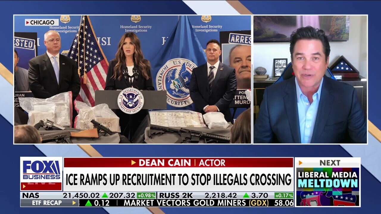 'Superman' actor praises ICE agents as 'patriotic Americans' after pledging to join them