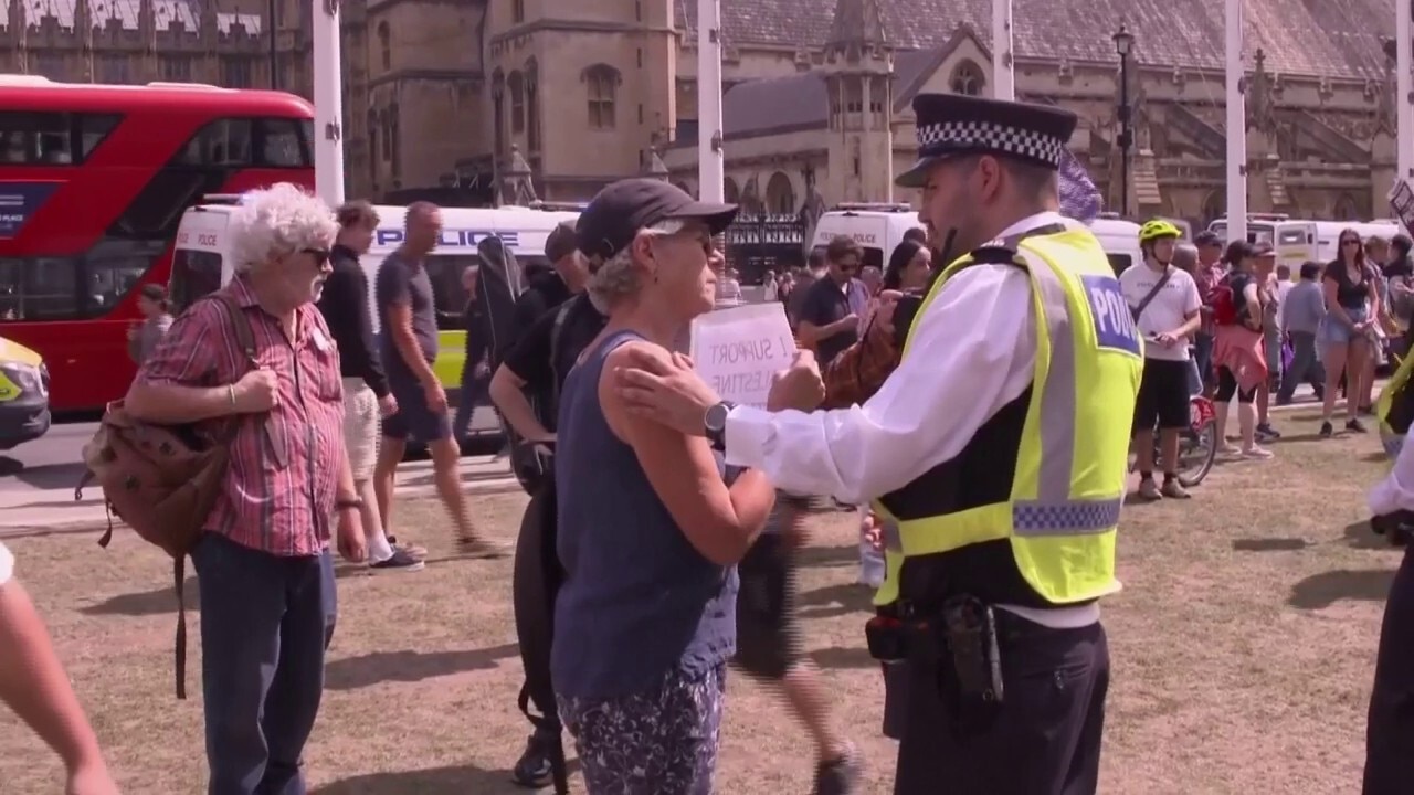 London Police arrest over 300 anti-Israel protesters