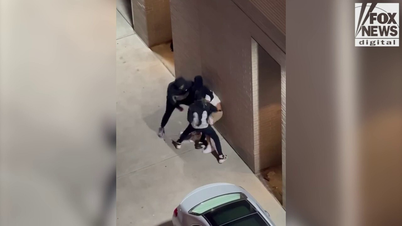 Man attacked by violent teen mob in DC's Navy Yard neighborhood