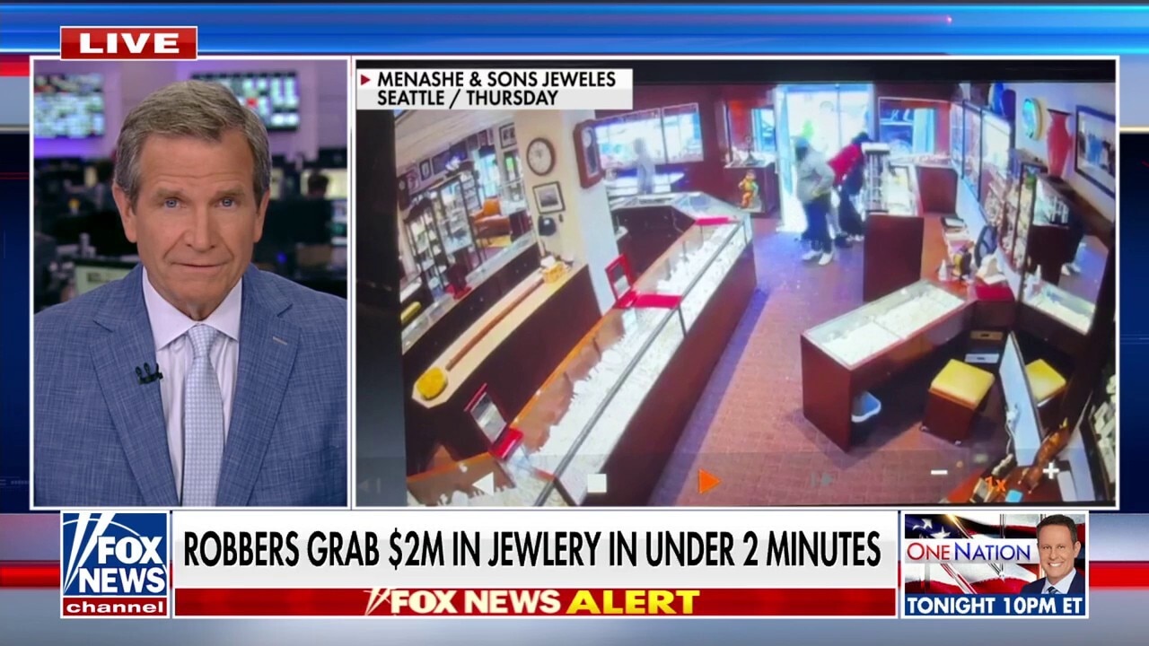 Surveillance video captures $2 million robbery of Seattle jewelry store