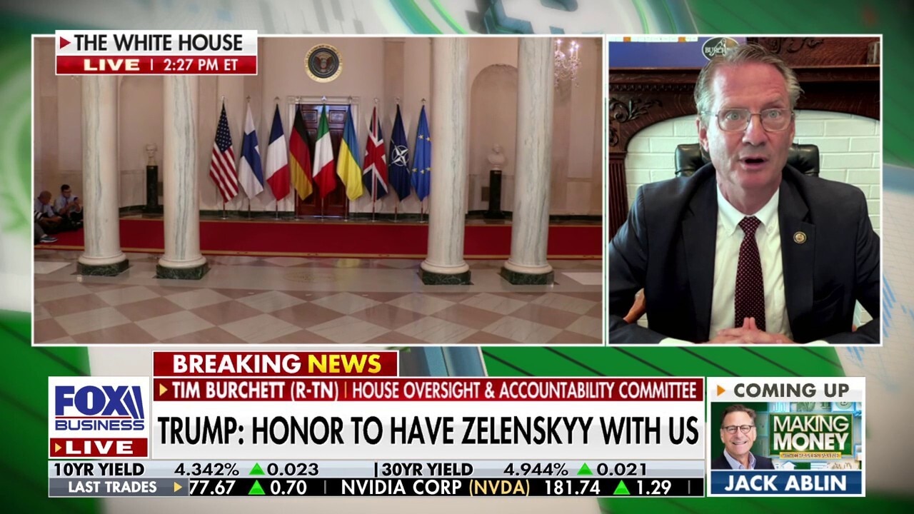 'War pimps' in Washington 'profit' from US funding Ukraine, GOP congressman laments