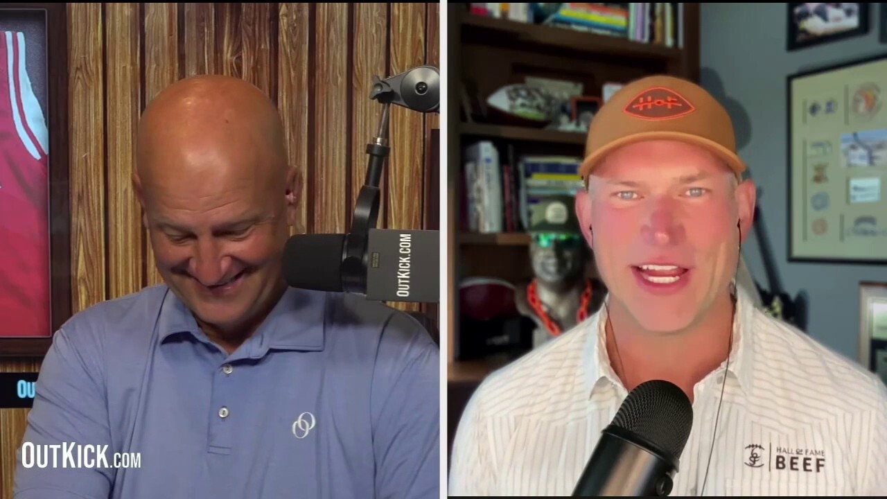 Browns legend Joe Thomas explains Dillon Gabriel's placement over Shedeur Sanders on the depth chart
