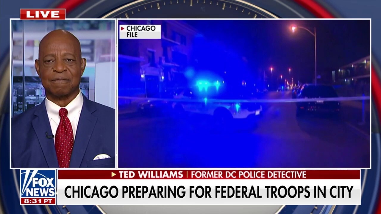 'Strong possibility' Trump sends federal officers, National Guard to Chicago, Ted Williams says
